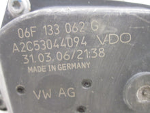 Load image into Gallery viewer, THROTTLE BODY Audi TT Beetle Jetta Tiguan 2008 08 2009 09 2010 10 2011 11 12 - 674094