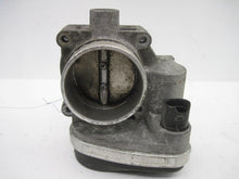 Load image into Gallery viewer, THROTTLE BODY Freelander 2002 02 2003 03 2004 04 05 - 674143