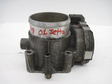Load image into Gallery viewer, THROTTLE BODY Beetle Jetta Golf 99 00 01 02 03 04 05 06 - 675451