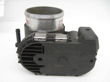 Load image into Gallery viewer, THROTTLE BODY Beetle Jetta Golf 99 00 01 02 03 04 05 06 - 675451