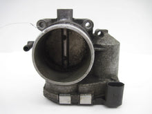 Load image into Gallery viewer, THROTTLE BODY Beetle Jetta Golf 99 00 01 02 03 04 05 06 - 675451