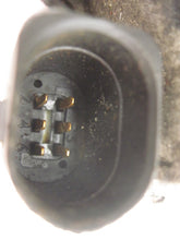 Load image into Gallery viewer, THROTTLE BODY Beetle Jetta Golf 99 00 01 02 03 04 05 06 - 675451