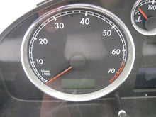 Load image into Gallery viewer, SPEEDOMETER CLUSTER Passat 2002 02 - 678221