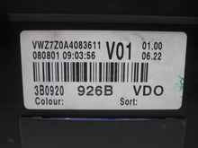 Load image into Gallery viewer, SPEEDOMETER CLUSTER Passat 2002 02 - 678221