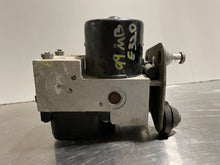 Load image into Gallery viewer, ABS PUMP MERCEDES C280 E320 1998 98 1999 99 - NW2021