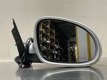 Load image into Gallery viewer, Side View Door Mirror Volkswagen Passat 2005 - NW53843