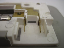 Load image into Gallery viewer, Console Land Rover Discovery 2004 04 - 683127