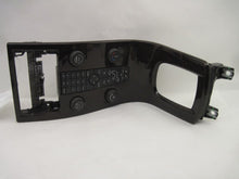 Load image into Gallery viewer, Radio Volvo C30 V40 S40 04 05 06 07 - 690210