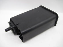 Load image into Gallery viewer, FUEL VAPOR CANISTER Volvo XC70 2004 04 - 701711