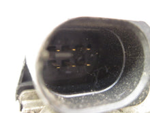 Load image into Gallery viewer, THROTTLE BODY Beetle Jetta Golf 99 00 01 02 03 04 05 06 - 705445
