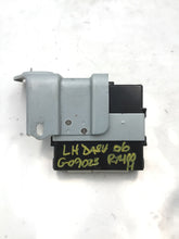Load image into Gallery viewer, HEADLAMP CONTROL MODULE COMPUTER Lexus RX400H 06 07 08 09 - NW33894