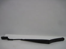 Load image into Gallery viewer, WIPER ARMS PAIR Volkswagen Passat 2006 06 - 714424