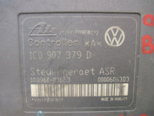Load image into Gallery viewer, ABS PUMP BEETLE GOLF JETTA 2001 02 03 04 05 06 - 715576