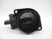 Load image into Gallery viewer, Mass Air Flow Sensor Meter MAF A4 TT Beetle Golf Golf Cabriolet 00-07 - 717768