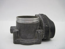 Load image into Gallery viewer, THROTTLE BODY BMW 320I 325I 525I X3 Z3 Z4 01 02 03 - 06 - 719404