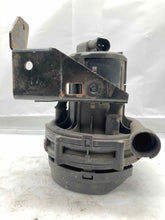 Load image into Gallery viewer, AIR INJECTION PUMP SMOG Land Rover Discovery 1999 99 2000 00 2001 01 2002 02 - NW8263