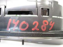 Load image into Gallery viewer, SPEEDOMETER CLUSTER Passat 2002 02 - 721983