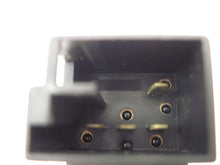 Load image into Gallery viewer, FUEL DOOR SWITCH VOLKSWAGEN PASSAT 2001 01 2002 02 03 04 05 - 722035