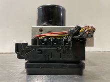 Load image into Gallery viewer, ABS PUMP Volvo V70 S60 S70 2002 02 2003 03 04 05 06 - NW2950