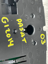 Load image into Gallery viewer, SPEEDOMETER CLUSTER Passat 2002 02 2003 03 - NW162228