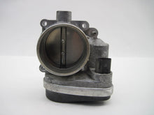 Load image into Gallery viewer, THROTTLE BODY BMW 320I 325I 525I X3 Z3 Z4 01 02 03 - 06 - 733258