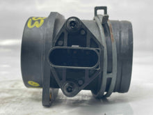 Load image into Gallery viewer, Mass Air Flow Sensor Meter MAF A4 TT Beetle Golf Golf Cabriolet 00-07 - NW5633