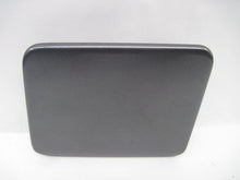 Load image into Gallery viewer, Fuel Filler Door Land Rover Discovery 2003 03 - 734505