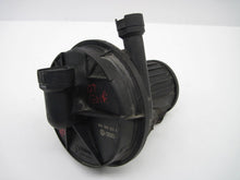 Load image into Gallery viewer, AIR INJECTION PUMP SMOG Audi TT A4 A6 Golf Toureg Jetta 00 01 02 03 04 05 - 09 - 738310
