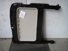 Load image into Gallery viewer, ROOF GLASS Volvo C70 S80 V70 XC70 07 08 09 10 11 12 13 14 - 738534