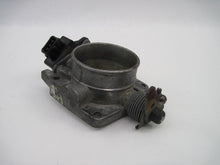 Load image into Gallery viewer, THROTTLE BODY Volvo V70 S70 C70 850 TURBO 95 - 98 AUTO - 740339