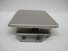 Load image into Gallery viewer, Fuel Filler Door Discovery 2001 01 - 742144