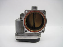 Load image into Gallery viewer, THROTTLE BODY BMW 330I X3 X5 Z3 Z4 2001 02 03 04 05 06 - 742579
