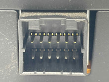 Load image into Gallery viewer, CD AUTO CHANGER Jaguar S Type 2000 00 2001 01 2002 02 03 - NW137784