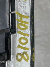 Load image into Gallery viewer, GRILL BMW 318i 320i 325i 328i M3 92 93 - 96 Upper Left - NW98062