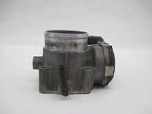 Load image into Gallery viewer, THROTTLE BODY Beetle Jetta Golf 99 00 01 02 03 04 05 06 - 745309