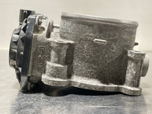 Load image into Gallery viewer, THROTTLE BODY Volvo S40 V70 2004 04 05 06 07 08 - NW178740
