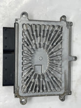 Load image into Gallery viewer, ECU ECM COMPUTER Volvo C30 V50 V40 2007 07 2008 08 2009 09 2010 10 - NW63016