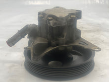 Load image into Gallery viewer, Power Steering Pump Jaguar S Type 2002 - NW163542