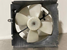 Load image into Gallery viewer, RADIATOR FAN ASSEMBLY Toyota Rav 4 1996 96 97 98 99 00 - NW64645