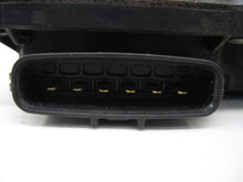 Load image into Gallery viewer, THROTTLE BODY Volvo S40 V70 2004 04 05 06 07 08 - 760039