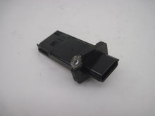 Load image into Gallery viewer, Mass Air Flow Sensor Meter MAF EX35 EX37 FX35 FX37 FX50 G25 G35 03-15 - 760131