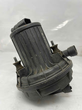 Load image into Gallery viewer, AIR INJECTION PUMP SMOG Audi A8 2003 03 2004 04 2005 05 4.2L - NW7989