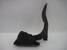 Load image into Gallery viewer, ELECTRONIC PEDAL ASSEMBLY Audi A6 2005 05 - 762876