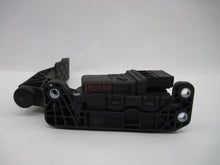 Load image into Gallery viewer, ELECTRONIC PEDAL ASSEMBLY Audi A6 2005 05 - 762876