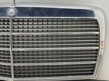 Load image into Gallery viewer, GRILL Mercedes 300d 380se 380sel 1981 81 82 83 84 85 - NW98580