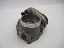 Load image into Gallery viewer, THROTTLE BODY BMW 320I 325I 525I X3 Z3 Z4 01 02 03 - 06 - 767426