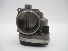 Load image into Gallery viewer, THROTTLE BODY BMW 320I 325I 525I X3 Z3 Z4 01 02 03 - 06 - 767426