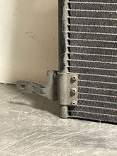 Load image into Gallery viewer, AC CONDENSER ML320 ML500 ML430 2000 00 01 02 03 04 05 - NW44023