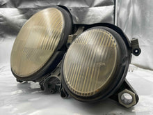 Load image into Gallery viewer, HEADLIGHT LAMP ASSEMBLY E320 E430 E500 E55 00 01 02 03 Right - NW103311