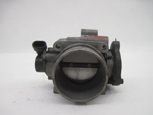 Load image into Gallery viewer, THROTTLE BODY Volvo S40 V40 2000 00 2001 01 02 03 04 - 778019
